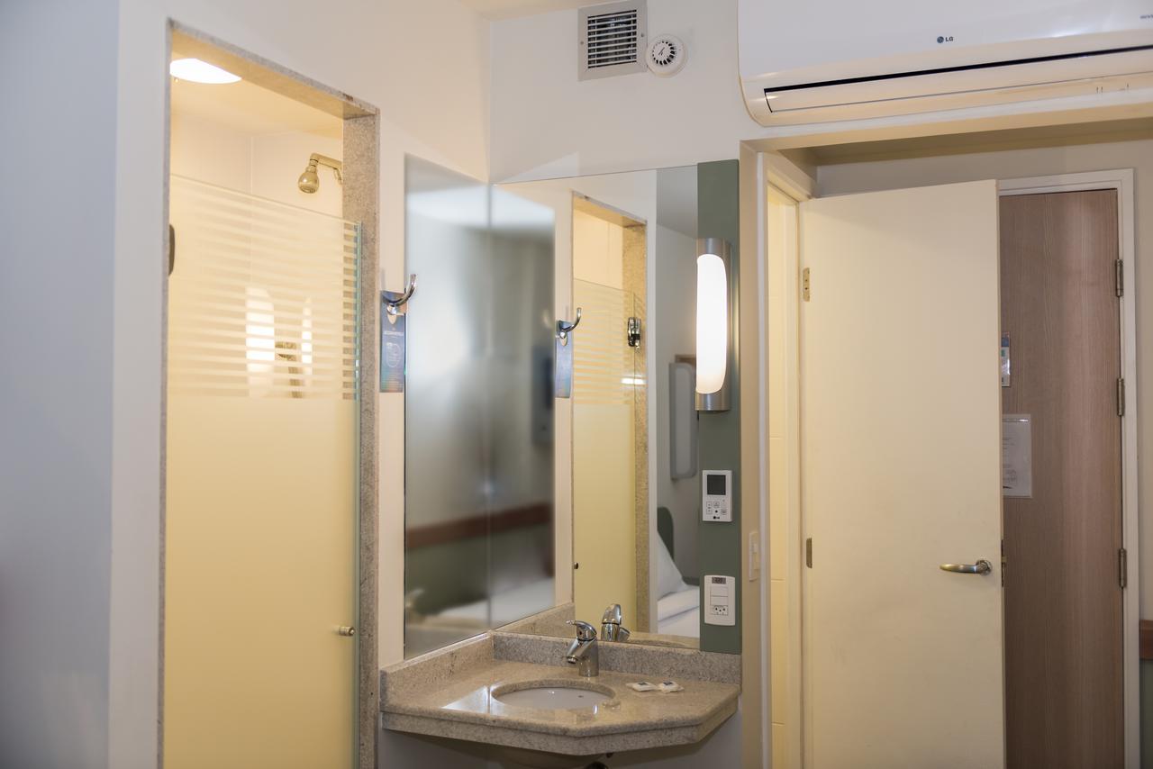 Ibis Budget Rj Praia De Botafogo Рио де Жанейро Екстериор снимка